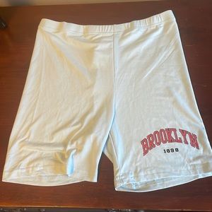 🔥BROOKLYN❤️‍🔥 Super cute athleisure shorts Ladies M - NWT